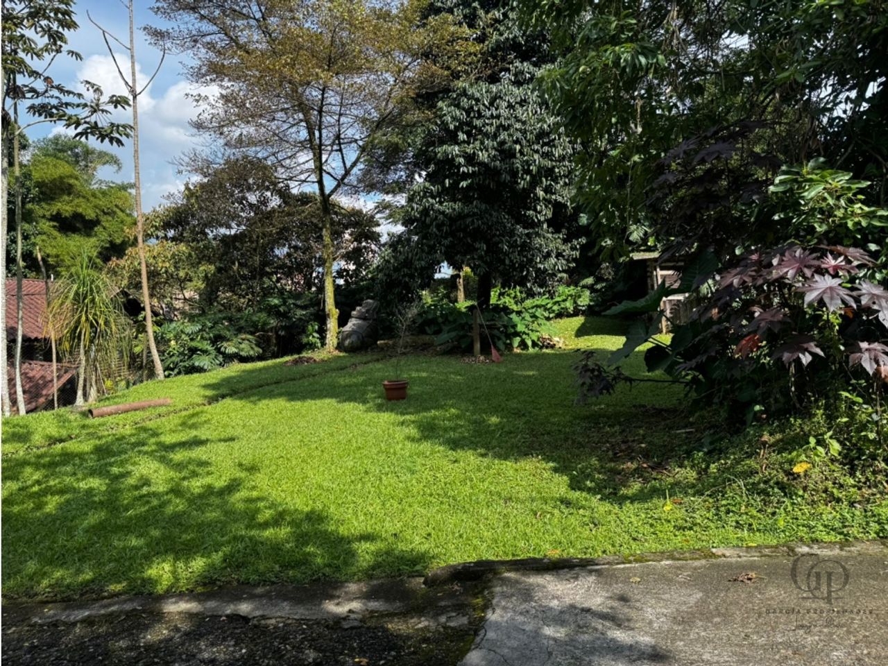 Lote en El Poblado — El Poblado
